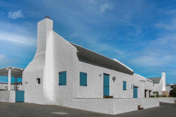 Quels sont les avantages de louer une maison de vacances en Bretagne avec des cours de cuisine et des excursions maritimes?